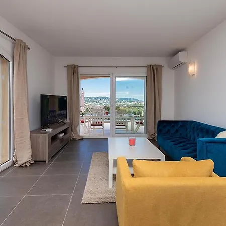 别墅 Mandelieu-la-napoule Sleeps 8 Pool Air Con *